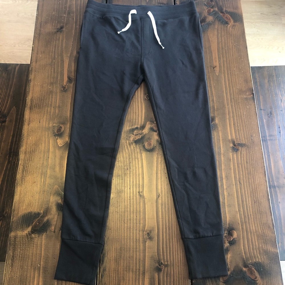BRAND NEW PAIR OF H&M JOGGERS